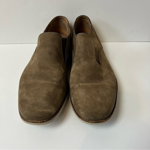 Clarks Brown Slip On Loafers 10.5 - Picture 2 of 9
